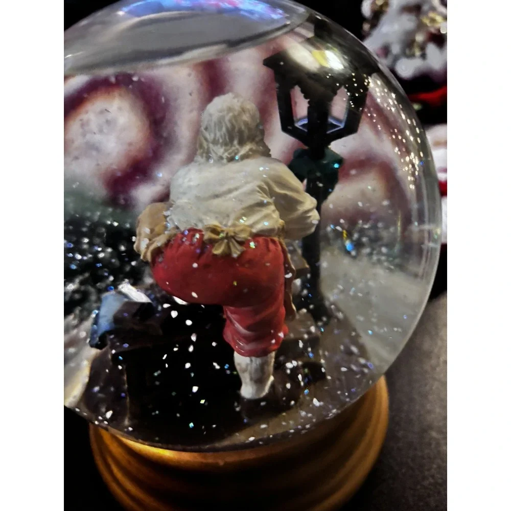 Vintage Breckenridge‎ Holidays Snow Globe Santa at Work Lighted~Musical Taiwan